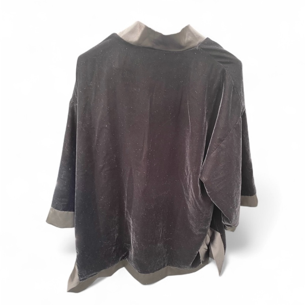 Max Studio Black Velvet Women's Shrug - Picture 2 of 4